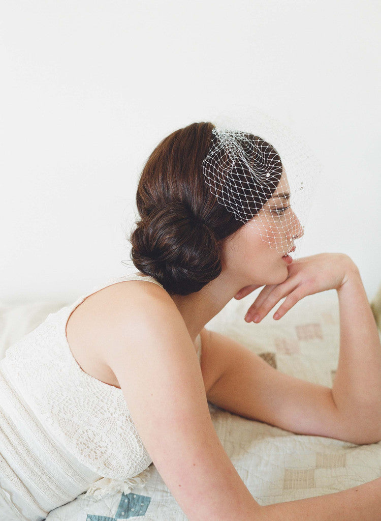 Full birdcage veil with rhinestones - Style # 211