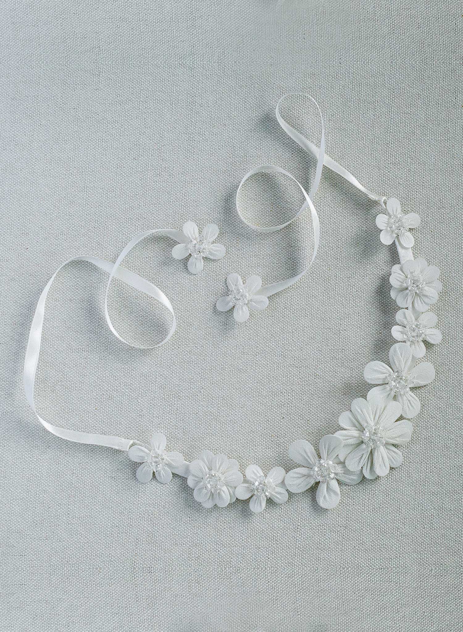 Embroidered primrose choker necklace - Style #2405