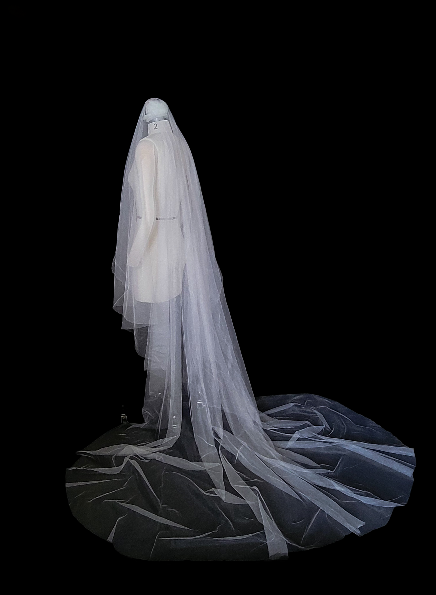 Clean and dramatic silk tulle veil with blusher - Style #2522