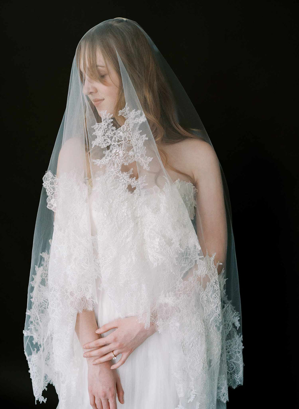 Abstract lace edge bridal veil - Style #2528