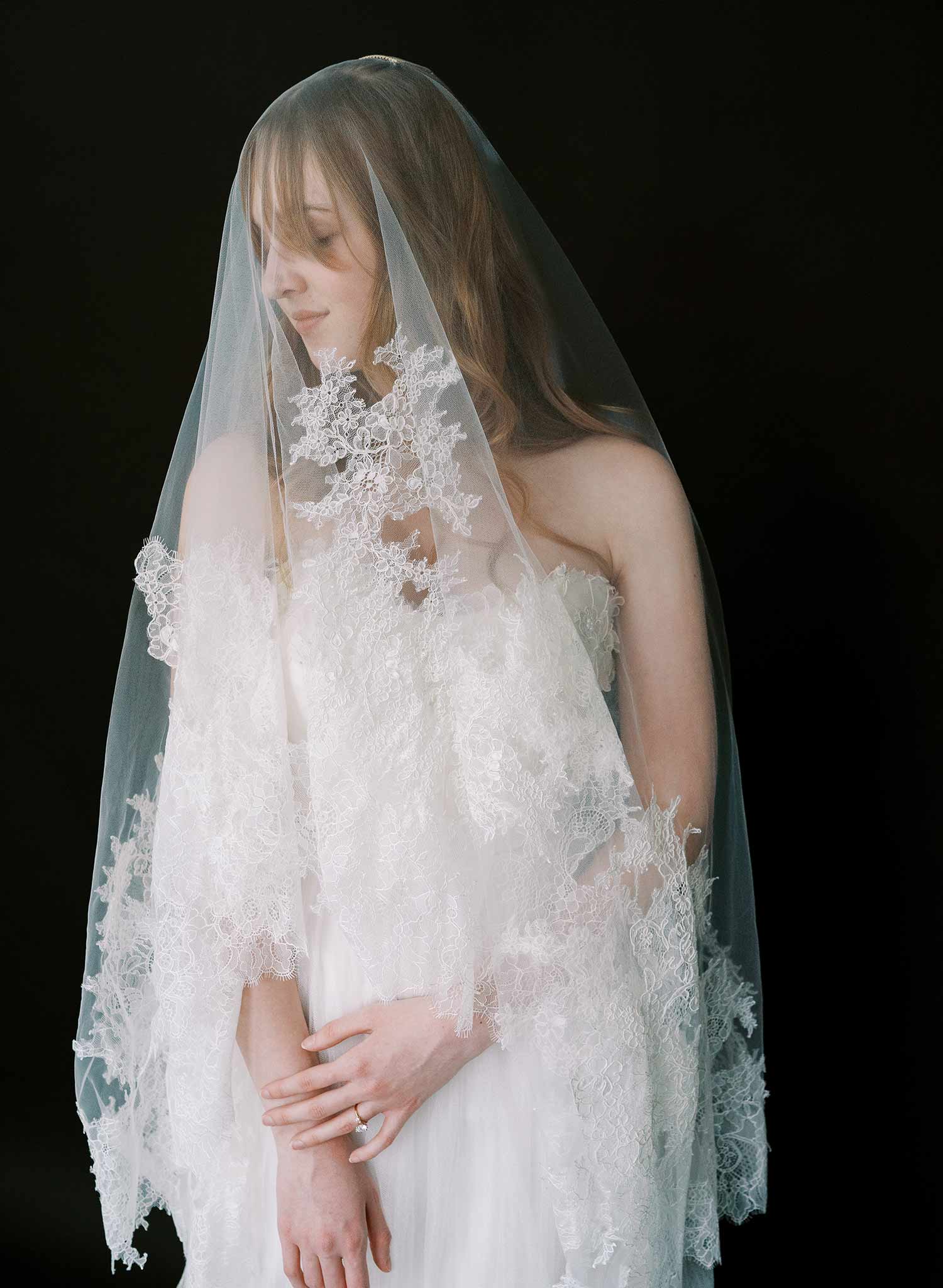 Abstract lace edge bridal veil - Style #2528