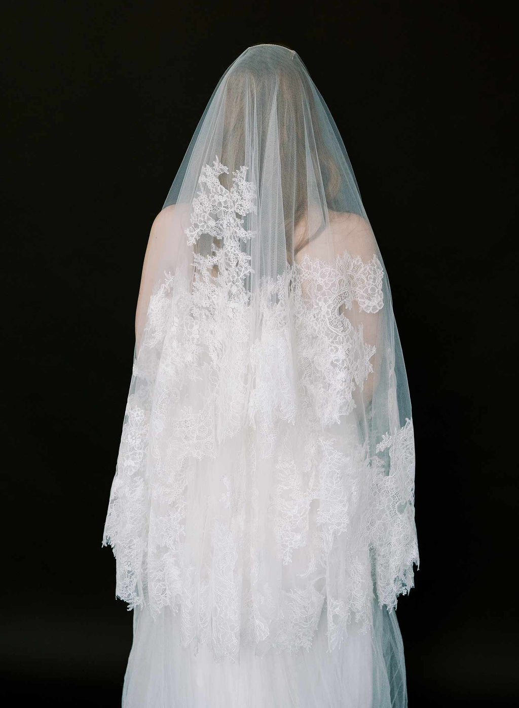 Abstract lace edge bridal veil - Style #2528