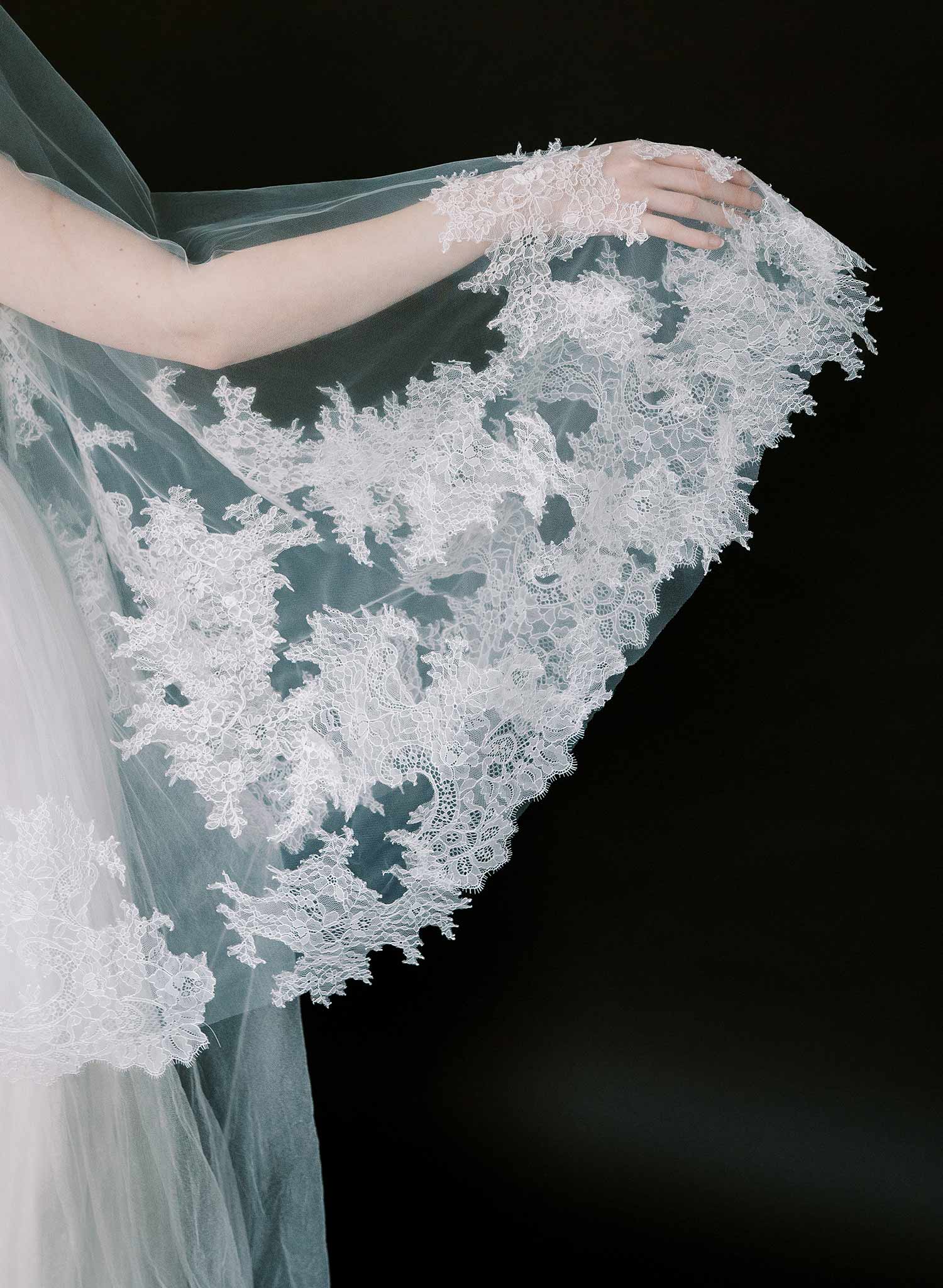 Abstract lace edge bridal veil - Style #2528