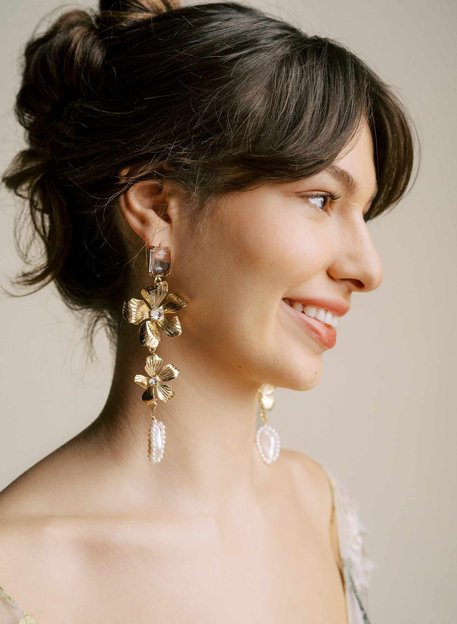 "Gilded magnolia, crystals and pearl earrings - Style #2535"