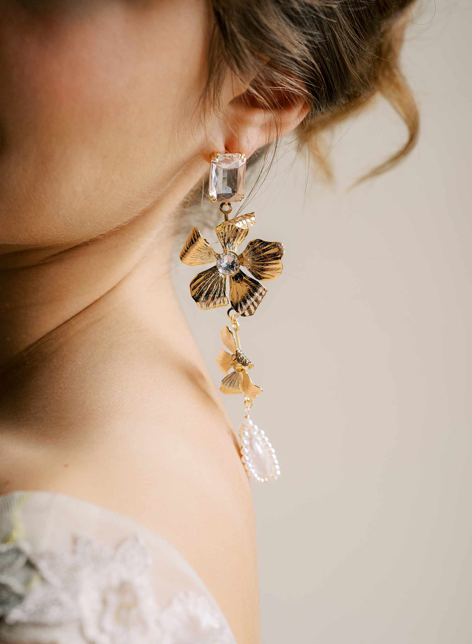 "Gilded magnolia, crystals and pearl earrings - Style #2535"