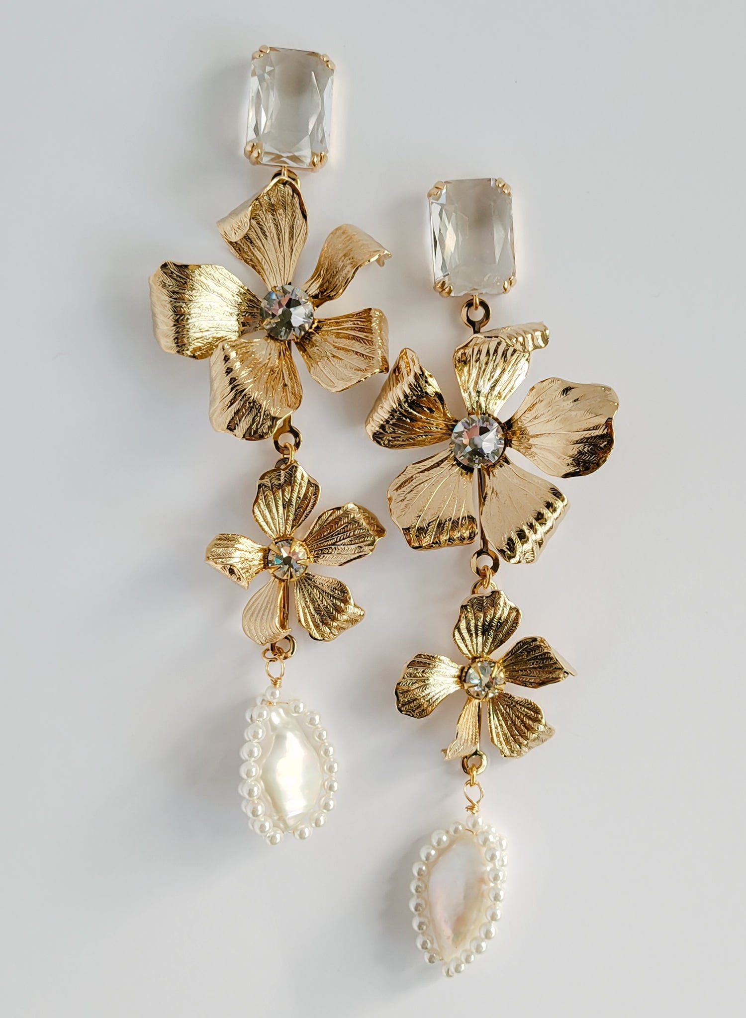 "Gilded magnolia, crystals and pearl earrings - Style #2535"