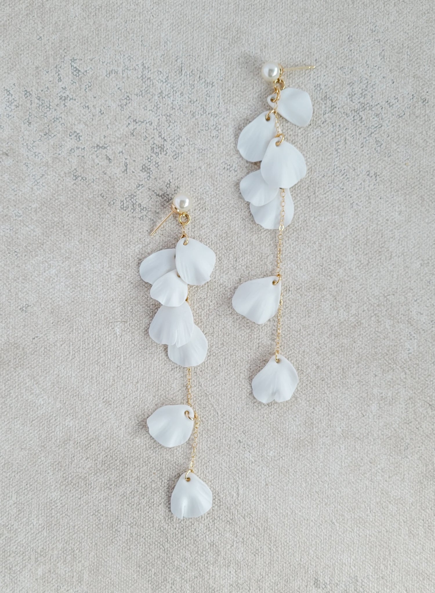 Dangling sculpted petals and chain earrings - Style #2568