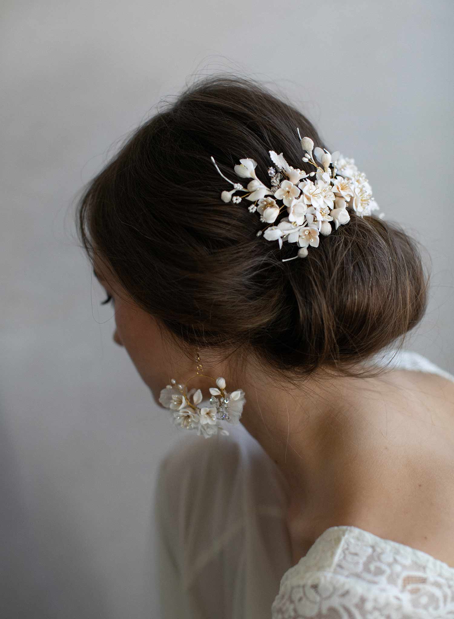 Creamy decadence floral headpiece - Style #939
