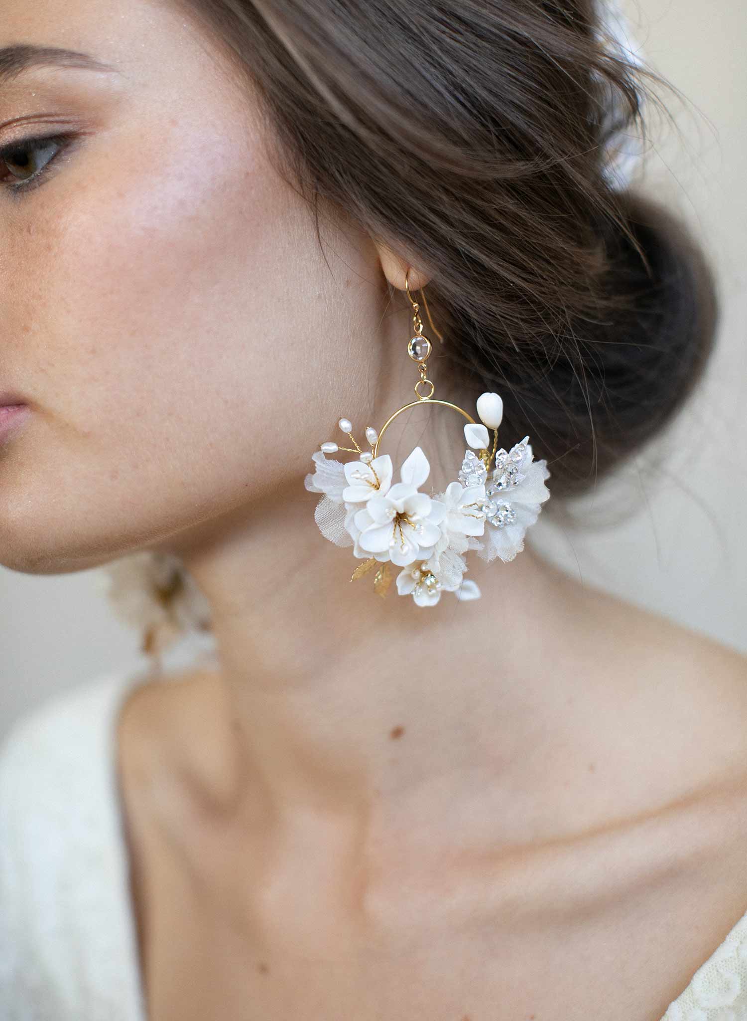 Creamy blossom and silk flower earrings - Style #951