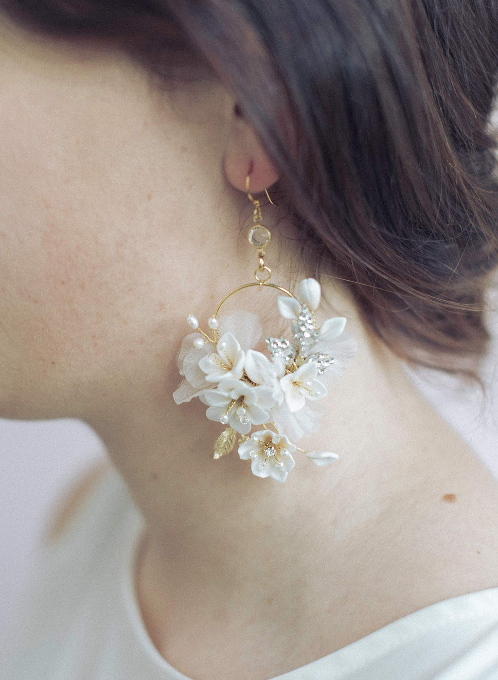 Creamy blossom and silk flower earrings - Style #951