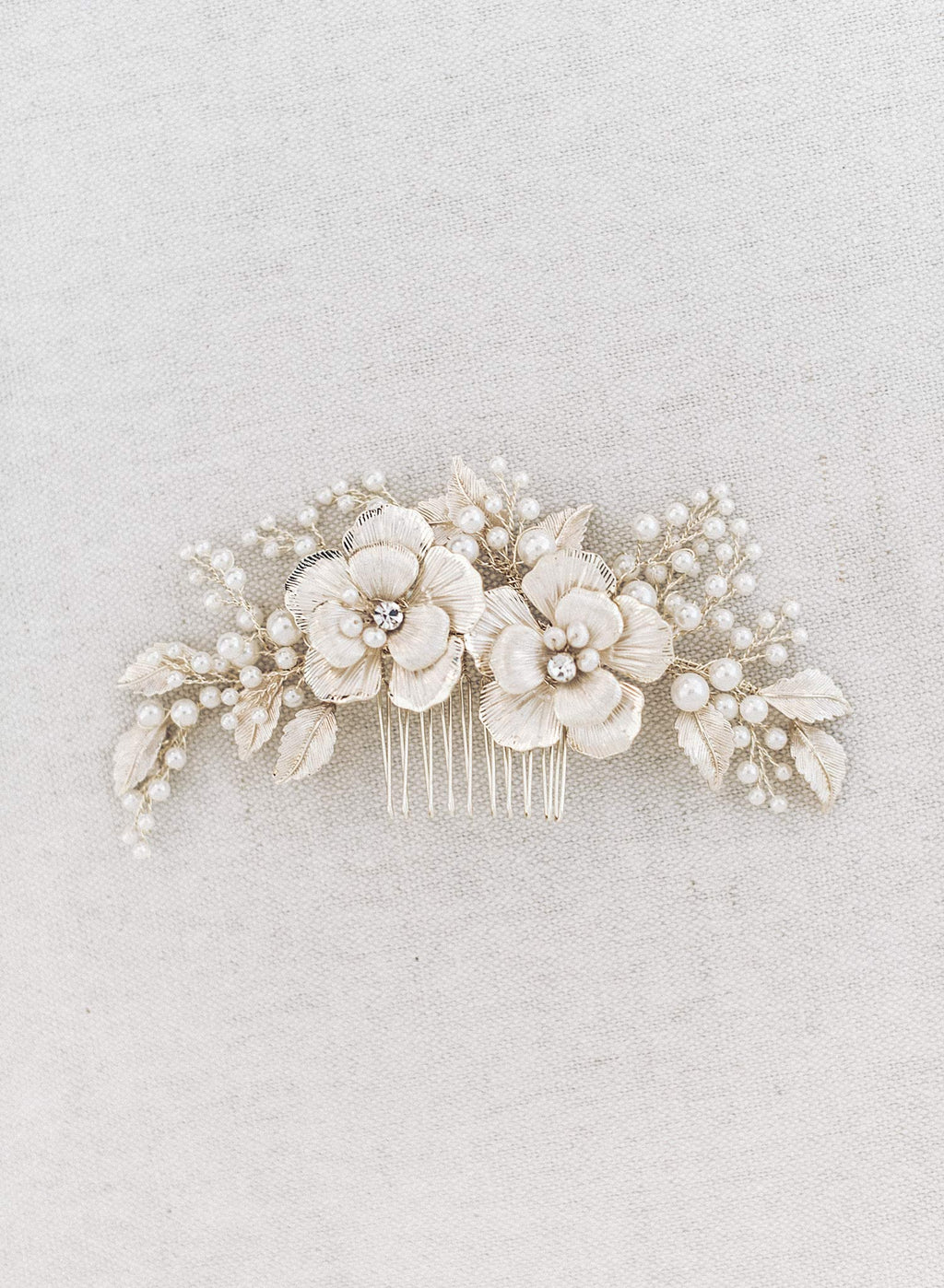 Double flower and pearl spray hair comb - Style #977