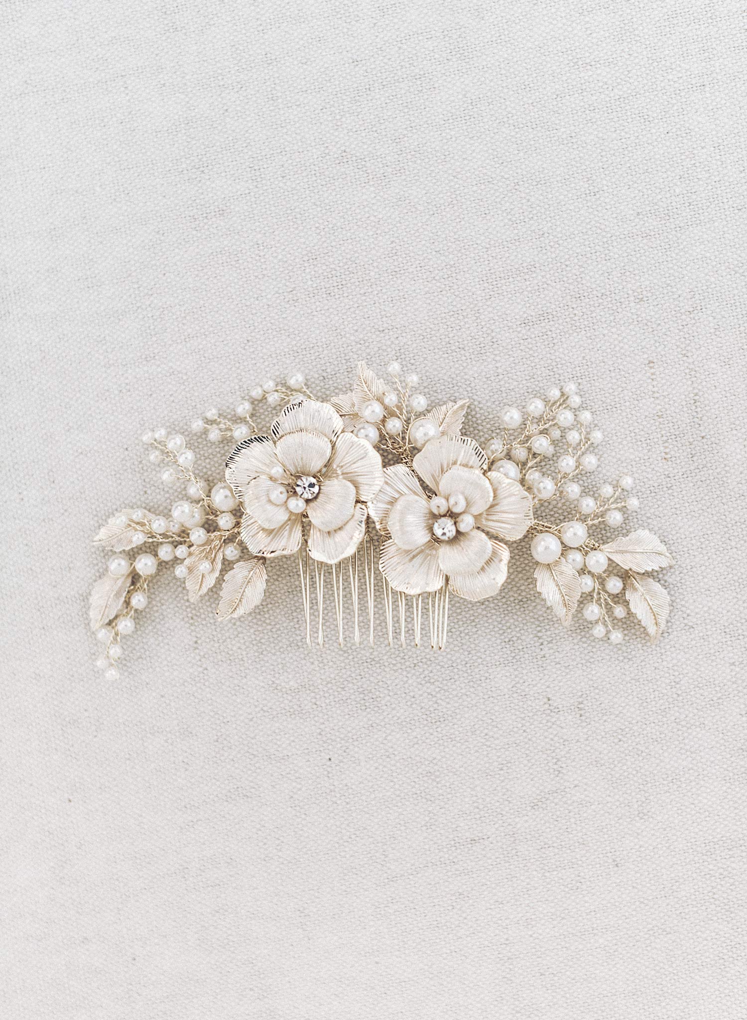 Double flower and pearl spray hair comb - Style #977